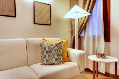 MODERN APARTMENT IN VENICE GF