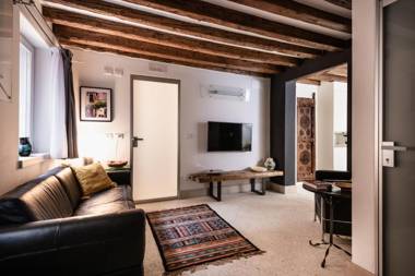 Venice Boutique House