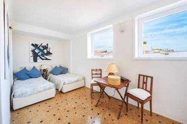 Ca' Fenice charming apartment in San Marco sleep 7