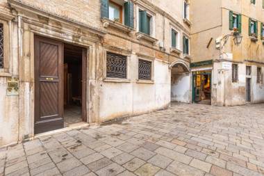 Ca' del Pozzo Loft Apartment