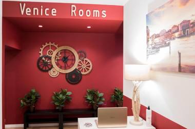 Venice Rooms