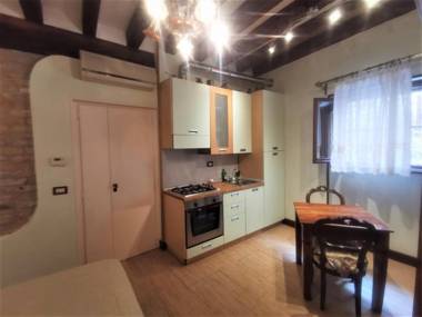 Canal View Studio Flat