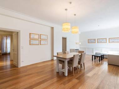 Modern Holiday Home in Rignano sull'Arno with Swimming Pool