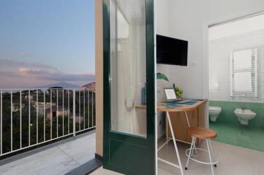 Unconventional Sorrento Coast