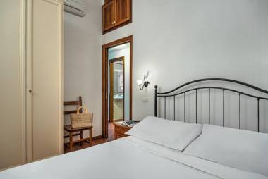 Ginestra Bianca House by Gocce