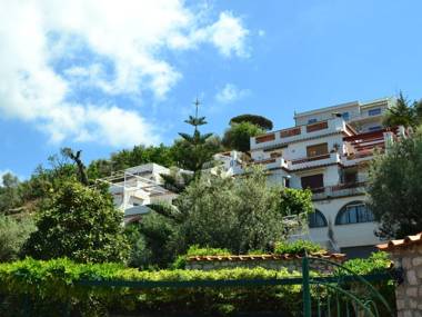 Charming Holiday Home at Massa Lubrense Naples with Balcony