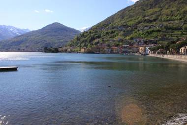 Lakeside Holiday Resort