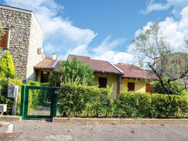 Modern Holiday Home with Swimming Pool in Lombardy