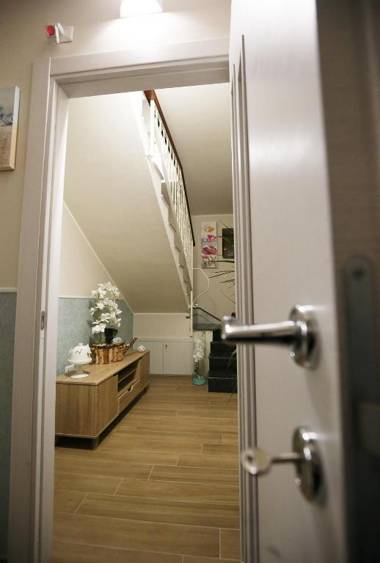 Home Olympus Vesuvio