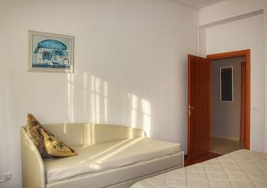 The Secret Garden - Italian Homing