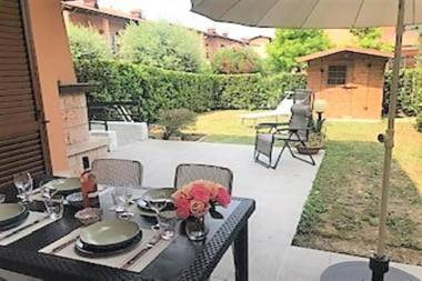 La Casa Accanto With Shared Pool