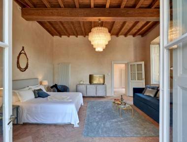 Dandelion Como Suites & Park