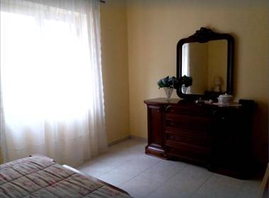 One bedroom appartement with enclosed garden at Scalzati