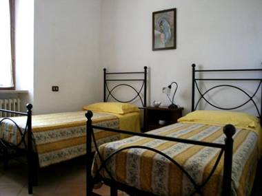 Lovely Holiday Home in Monte Colombo on Farm