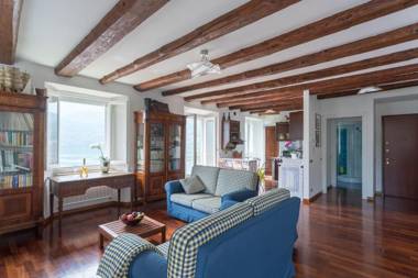 Una Terrazza da Sogno by Rent All Como