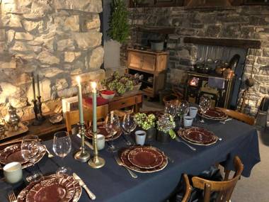 The Writer's Nest Waterfront Villa by Rent All Como