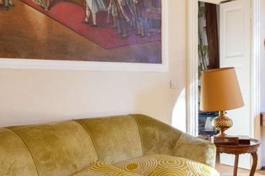 Villa Lucia Laglio with private dock