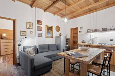 La casa di pietra di Moltrasio!