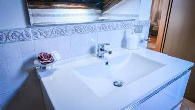 Villa Castelnuovo Apartments