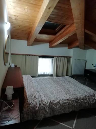 Comfortable attic with parking space in Chiavari