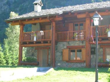 Chalet-village situated in a quiet area