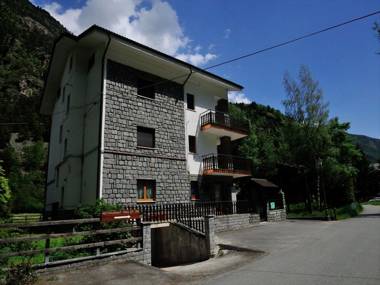 Serene Chalet in Antey-Saint-André near Ski Area
