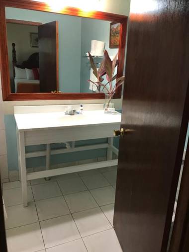 Rayon Hotel