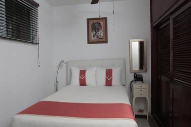 Altamont West Hotel