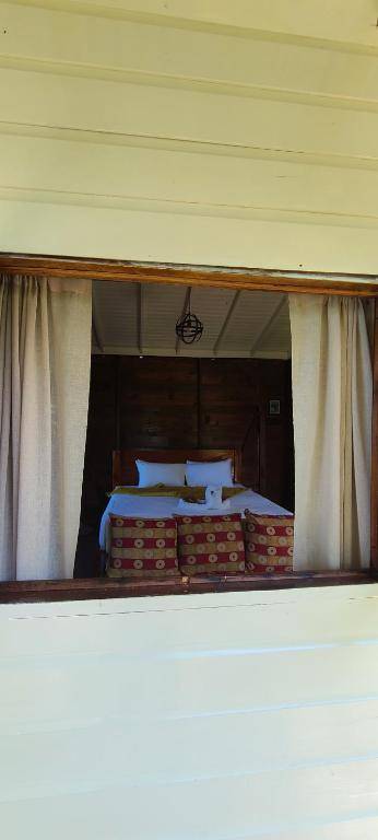 Wilton House Oceanview Cabin