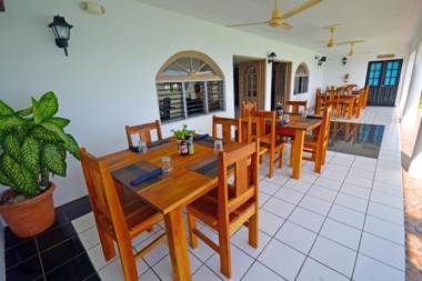 Sunset Resort & Villas