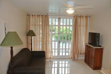 Beach One Bedroom Suite 13