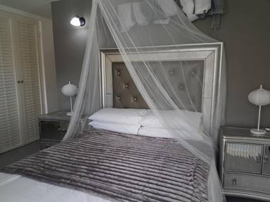 Apartment Treasure at Sandcastles