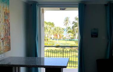 Beach One Bedroom Suite A17