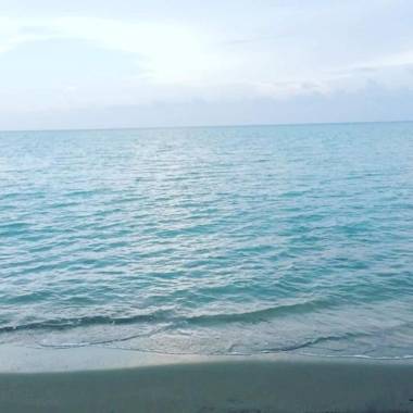 Cocklestop Inn Beach Holiday