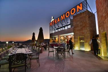 Petra Moon Hotel