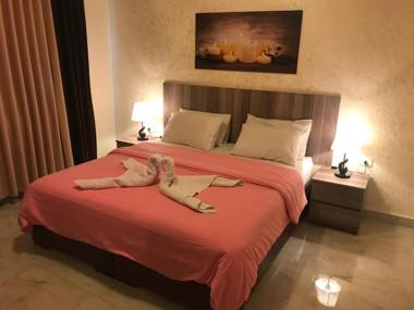 Suzan Studios & Apartments