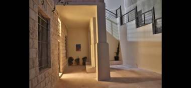 Royal Villa Mira LUXE Condos and Studios With Panoramic Terrace view In Rainbow Street - Downtown Central Amman