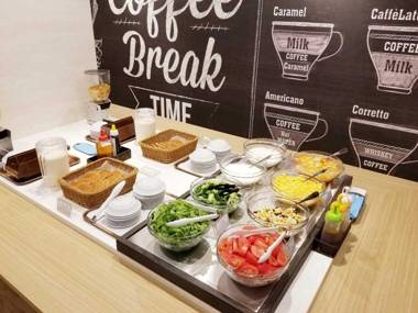 HOTEL LiVEMAX Yokohama Motomachi Ekimae