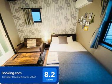 Calm Asakusa Kaminarimon Gate CLx