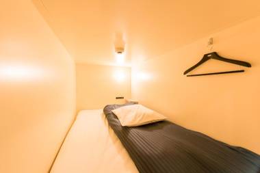 &AND HOSTEL KURAMAE WEST "Wellness Cafe & Bar"