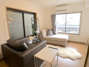 Harajuku Three Bedroom Apartment - Rooftop Terrace