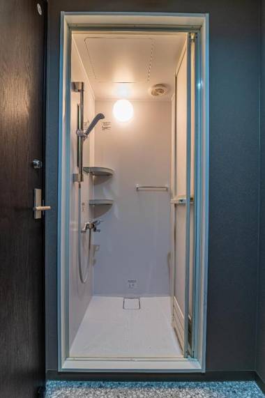 Wise Owl Hostels River Tokyo