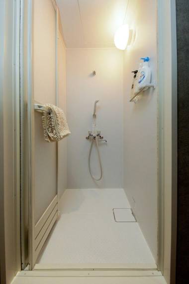 TS Shinobazu Hotel 2A 