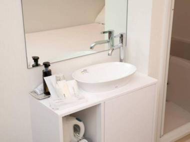 Petit Hotel Akihabara Toujour