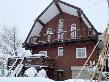 Sapporo Luxury Log House 5Brm max 18ppl free parking