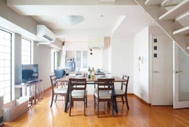 Aparthotel Status59 with Parking