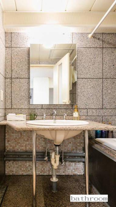 Aparthotel Status59 with Parking