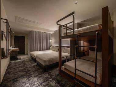 The Lively Osaka Honmachi