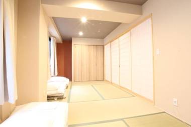 Shimanouchi Luxury Apartment