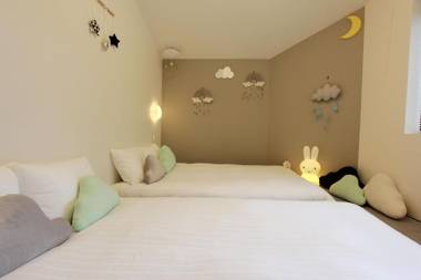 Mocomoco Fukaebashi Legal!!MocoMoco1 min sta!Cute near Osaka castle!